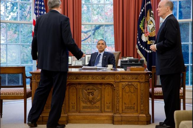 President Obama talks with Lt. Gen. Doug Lute, Deputy Assistant to the President and Coordinator for South Asia, left, and National Security Advisor Tom Donilon in the Oval Office, Nov. 13, 2012. 