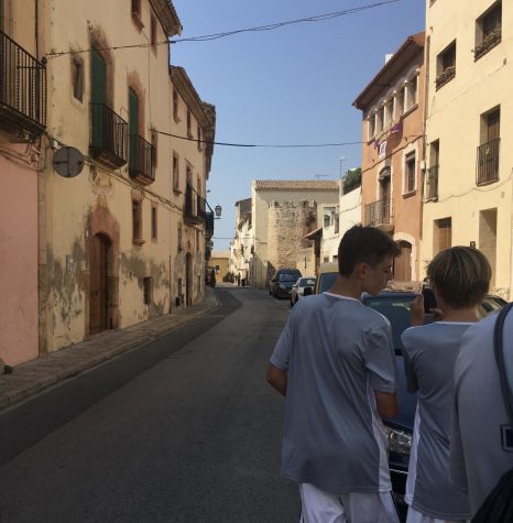 While visiting Altafulla, Spain, the players walked through the streets to truly experience the culture of the city.
(Courtesy of Caleb Kawano.)
