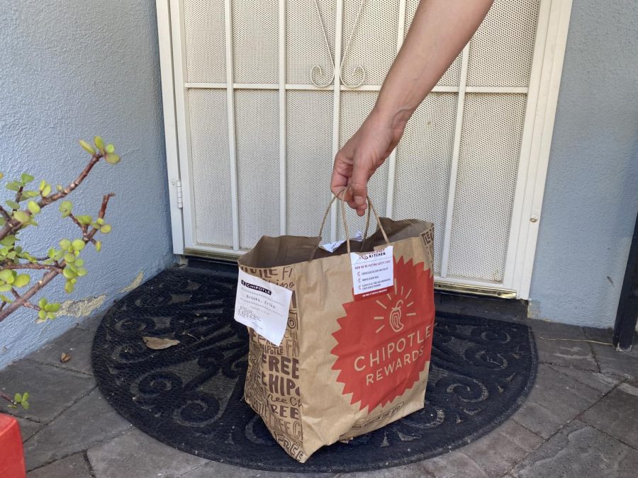 Several food delivery services such as DoorDash, Uber Eats and Grubhub bring food right to your door during quarantine. Photo by Sarah Brooks.