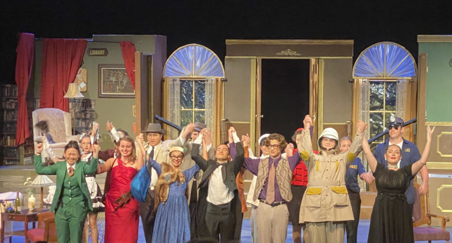 Cast members of Clue take a bow together on closing night. 